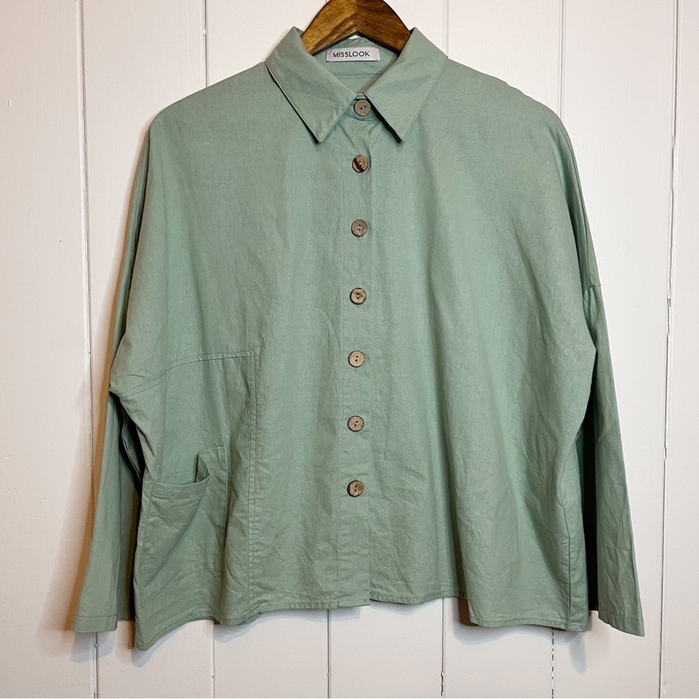 MISSLOOK Pale Green Drop Shoulder Button Down Shirt. Size Large.